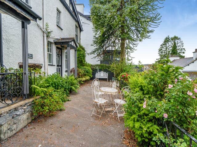 Sitting-out-area | Howe Cottage, Bowness-on-Windermere
