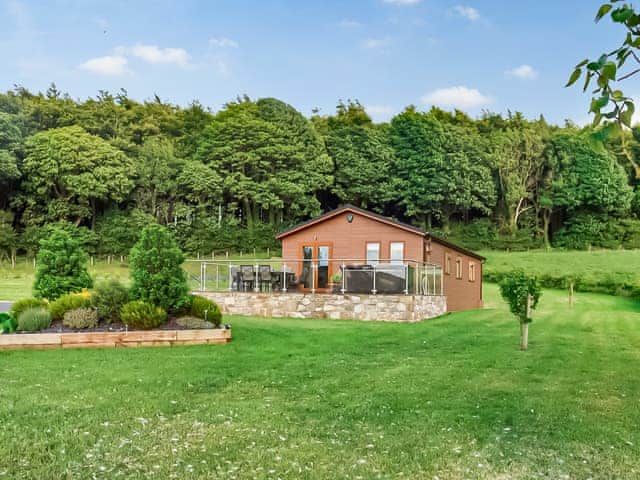 Exterior | Holly Lodge - Holly and Pines Holidays, Holywell