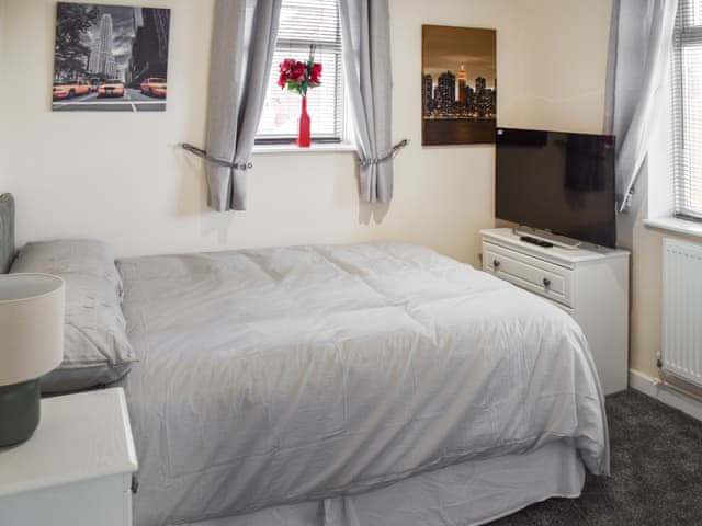 Double bedroom | Bide-A-Wee, Bradwell