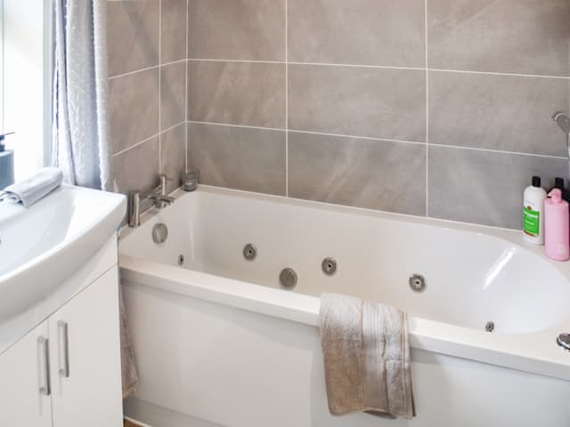 Bathroom | Bide-A-Wee, Bradwell