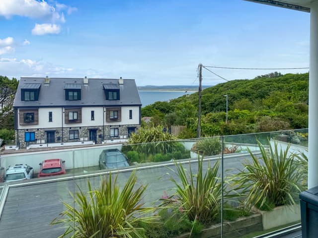 Terrace | White Crest, St Ives