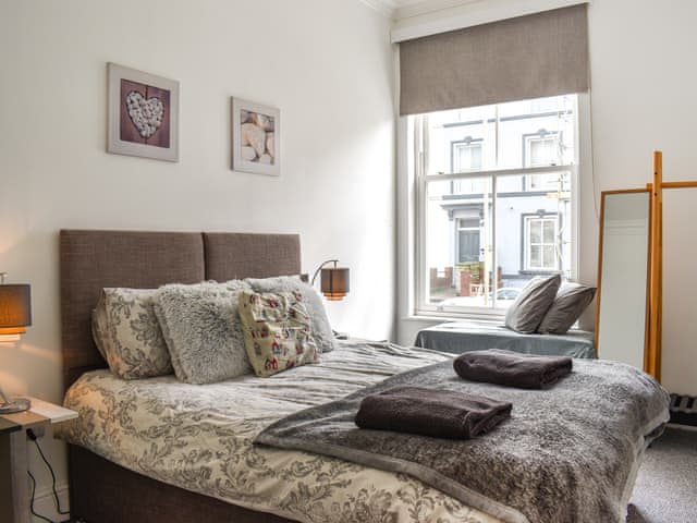 Double bedroom | Headland View, Scarborough