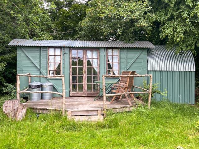 Exterior | Railway Carriage - Moat Farm Glamping, Shadowhurst, near Ashford