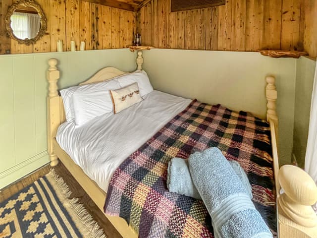 Double bedroom | Railway Carriage - Moat Farm Glamping, Shadowhurst, near Ashford