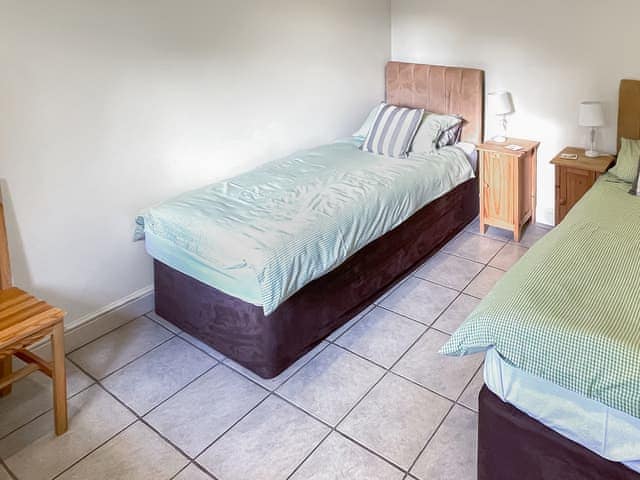 Twin bedroom | Lily Pad 6 - Lily Pad Cottages, Nassington, near Stamford