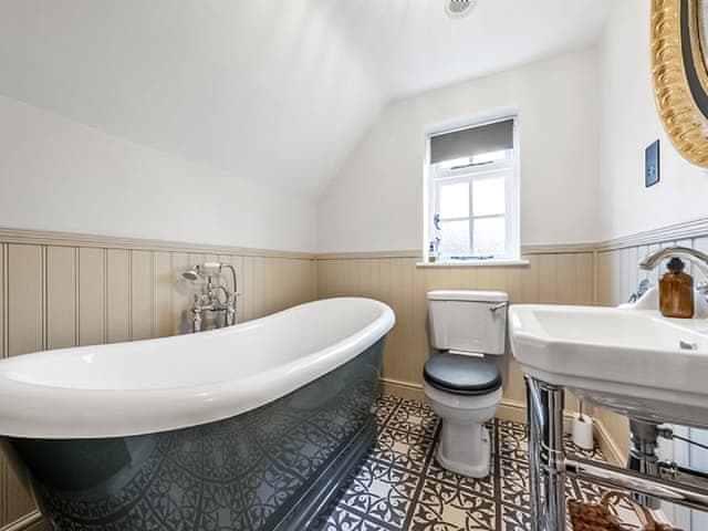 Bathroom | Scarrow Beck House, Hanworth