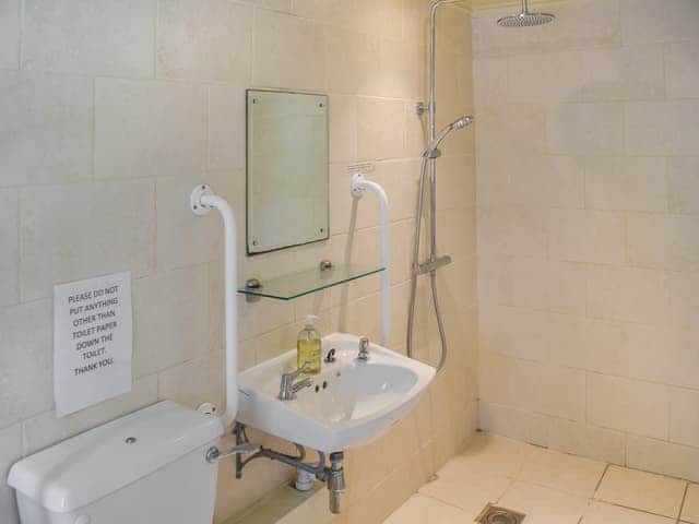 Bathroom | Lily Pad 7 - Lily Pad Cottages, Nassington, near Stamford