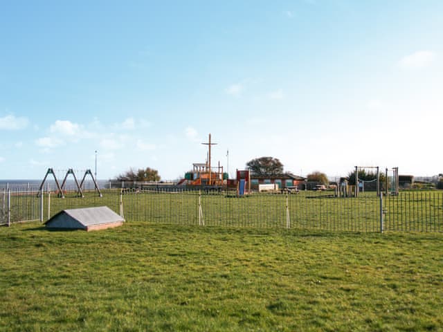 Surrounding area | Bide-A-Wee, Bradwell