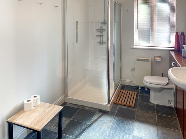 Bathroom | Pedn-Y-Ke, Mullion