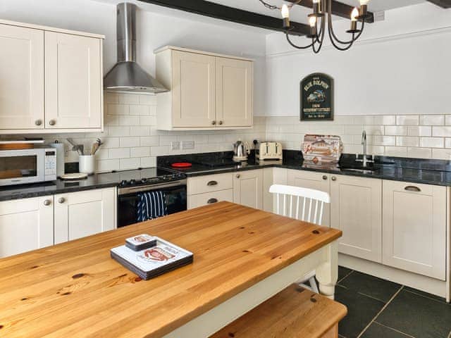 Kitchen | Oaken Cottage, Mousehole, Penzance