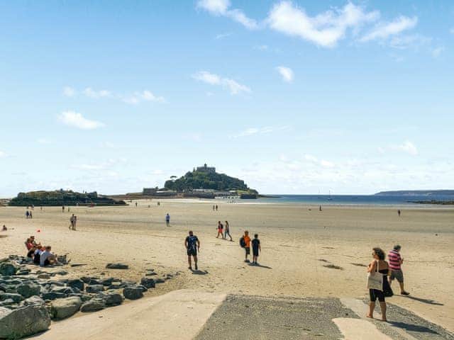 Surrounding area | Oaken Cottage, Mousehole, Penzance