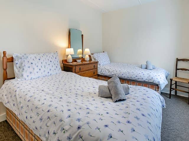 Twin bedroom | Country View, St Erth