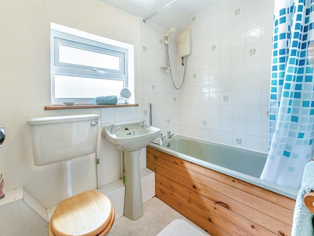 Bathroom | Country View, St Erth