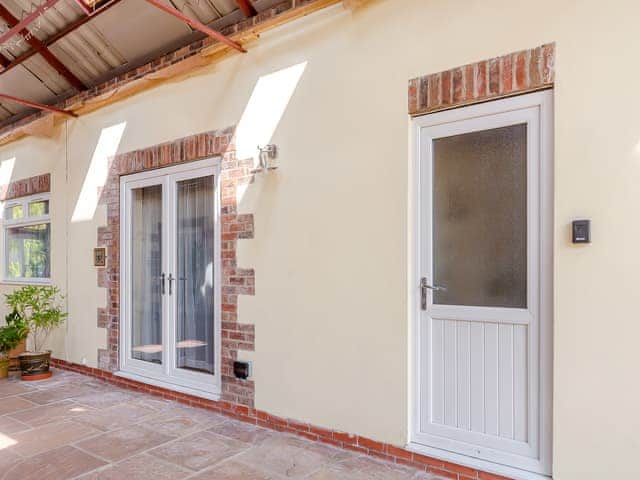 Exterior | Snowdrop Cottage - Clapham Holme Farm Cottages, Great Hatfield, near Hornsea