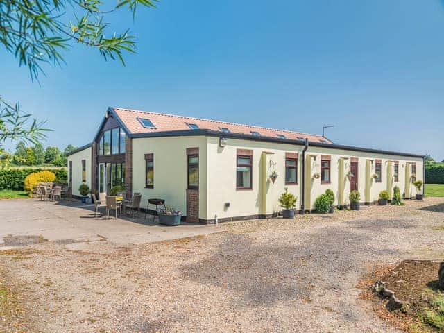 Exterior | Snowdrop Cottage - Clapham Holme Farm Cottages, Great Hatfield, near Hornsea