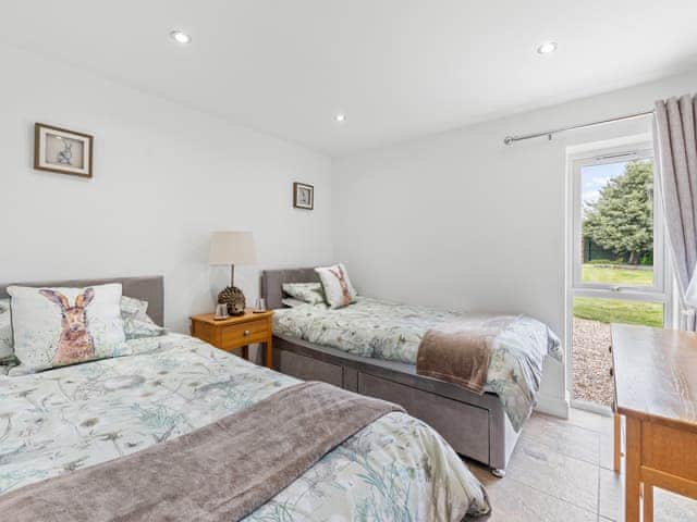 Twin bedroom | Poppy Cottage, West Ashby, near Horncastle