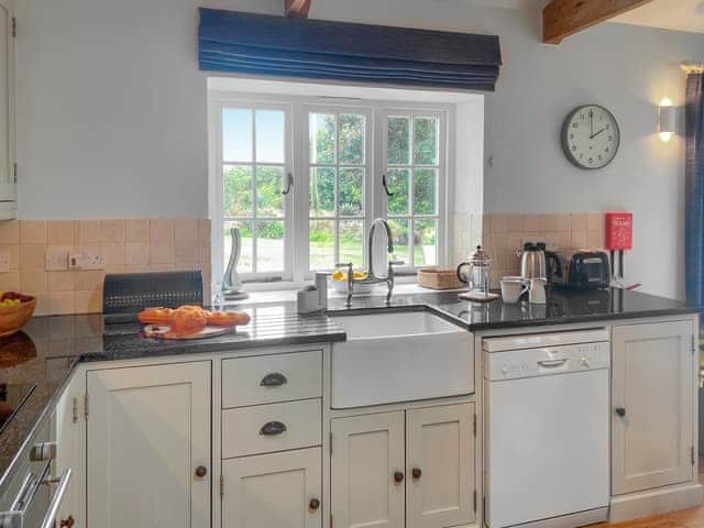 Kitchen | Stone Farm Cottage, Pendeen