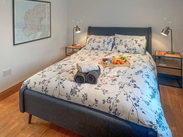 Double bedroom | Stone Farm Cottage, Pendeen