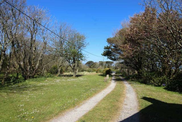 Outdoor area | Stone Farm Cottage, Pendeen
