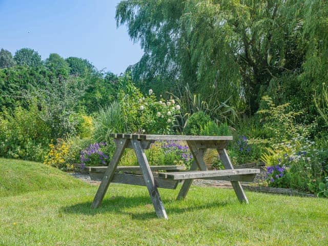 Surrounding area | Cowslip Cottage - Clapham Holme Farm Cottages, Great Hatfield, near Hornsea