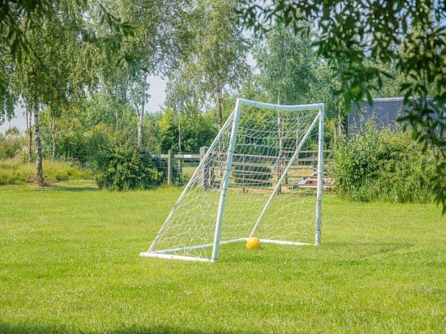 Surrounding area | Cowslip Cottage - Clapham Holme Farm Cottages, Great Hatfield, near Hornsea