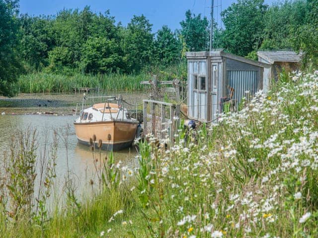 Surrounding area | Cowslip Cottage - Clapham Holme Farm Cottages, Great Hatfield, near Hornsea