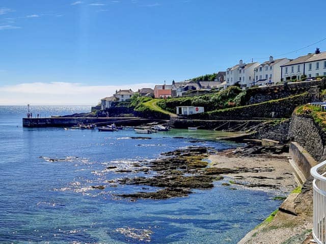Surrounding area | Turnpike Cottage, Gerrans, near Portscatho