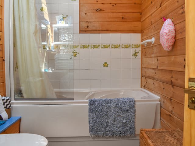 Bathroom | Maple Leaf Cottage, Padstow