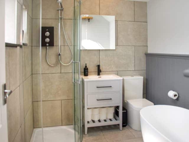 Bathroom | Lynwood, Boscastle