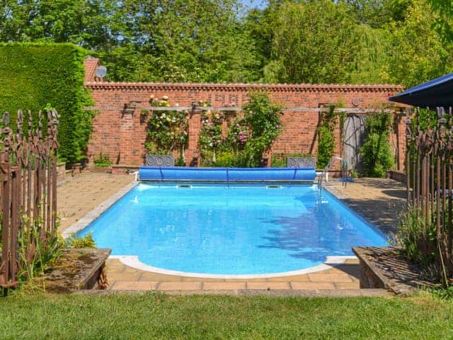 Swimming pool and tennis court needs to be booked via the Estate Office | Barn House, Aubourn