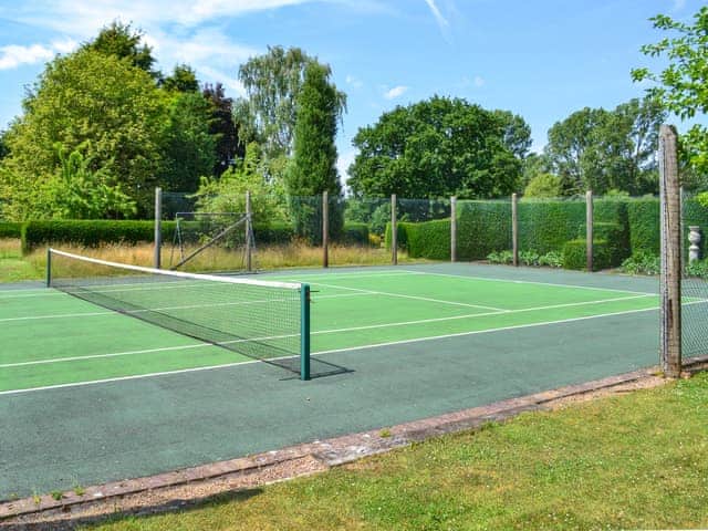 Swimming pool and tennis court needs to be booked via the Estate Office | Barn House, Aubourn
