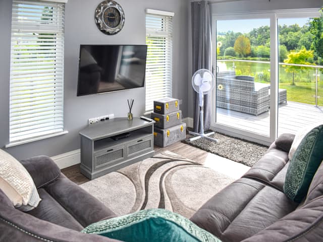 Living area | Oak Park Two - Oak Park Lakes, Tiverton