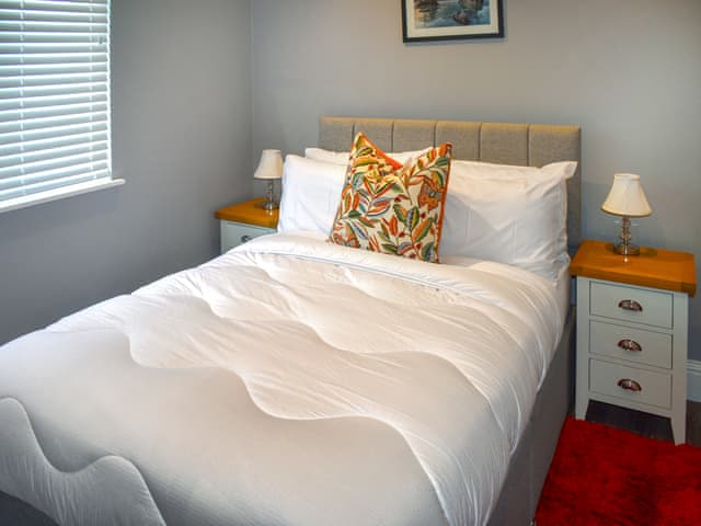 Double bedroom | Oak Park Two - Oak Park Lakes, Tiverton