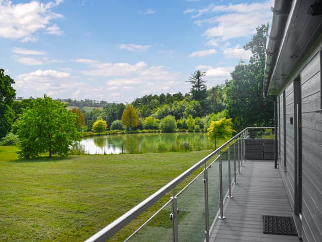 Terrace | Oak Park Two - Oak Park Lakes, Tiverton