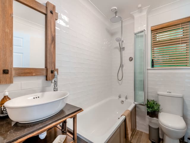 Bathroom | Harbord House, Colton