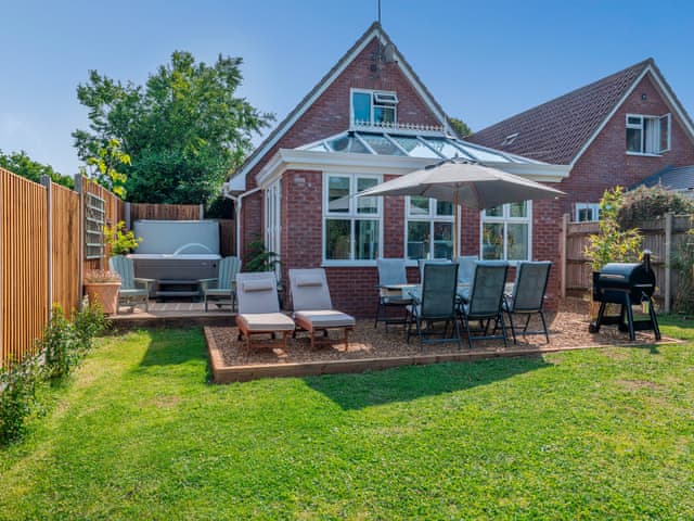 Garden and grounds | Harbord House, Colton