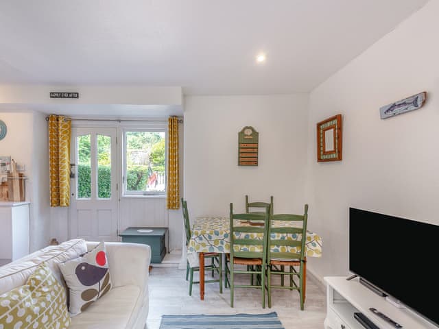 Open plan living space | Gamekeepers Hide, Ivybridge