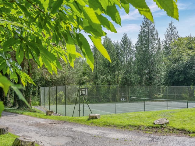 Surrounding area | Gamekeepers Hide, Ivybridge