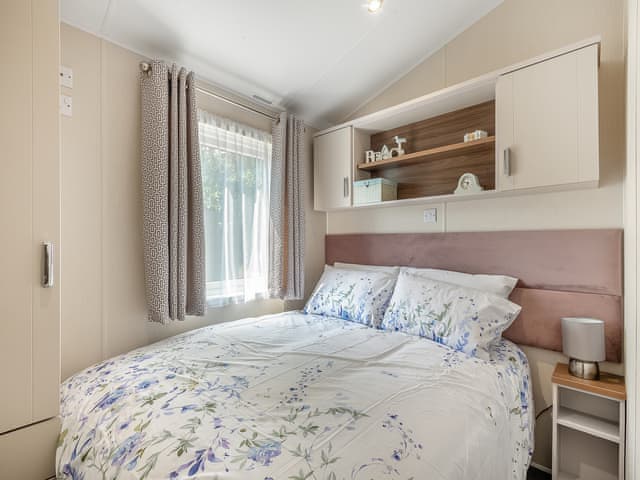 Double bedroom | Azure View, Corton