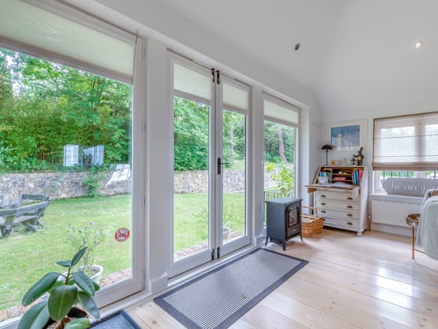 Open plan living space | Fir Tree Apartment - Fir Tree Holidays, Crowborough