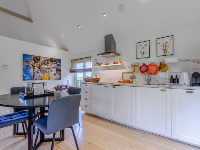 Open plan living space | Fir Tree Apartment - Fir Tree Holidays, Crowborough