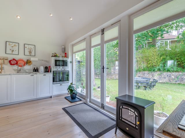 Open plan living space | Fir Tree Apartment - Fir Tree Holidays, Crowborough