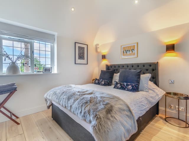 Double bedroom | Fir Tree Apartment - Fir Tree Holidays, Crowborough