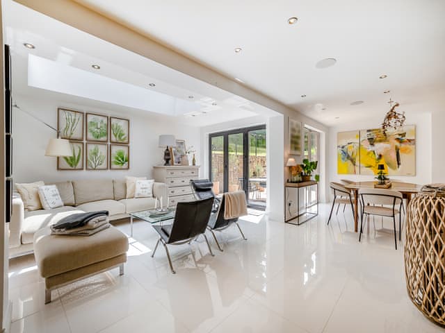 Living area | Fir Trees - Fir Tree Holidays, Crowborough