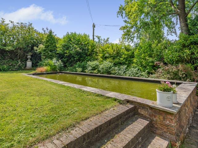 Garden | Fir Trees - Fir Tree Holidays, Crowborough