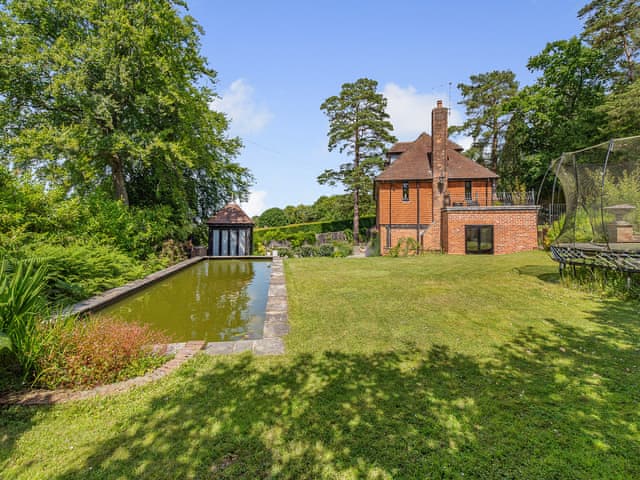 Garden | Fir Trees - Fir Tree Holidays, Crowborough