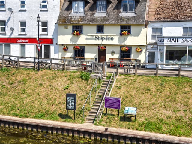 Surrounding area | Riverside, March, near Wisbech