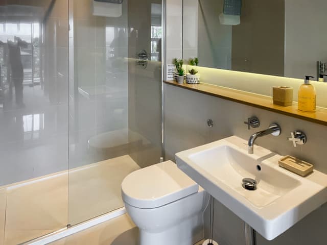 Bathroom | White Crest, St Ives