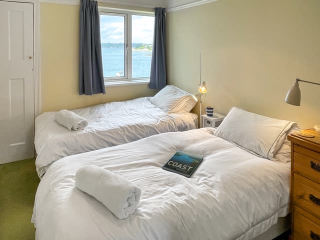 Twin bedroom | Lantreath, St Mawes