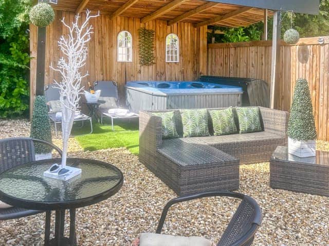 Outdoor | Lazy Acre, Holbeach